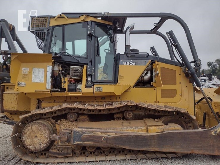 2016-deere-850k-image-31