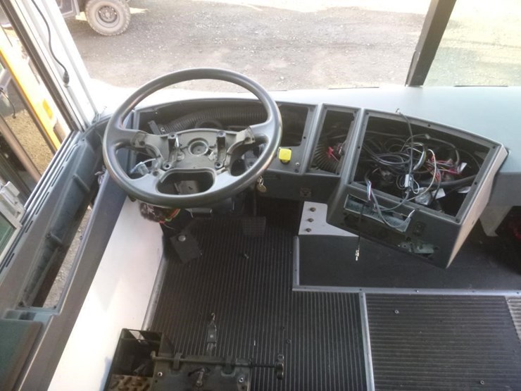 2016-blue-bird-40'-school-bus-image-11