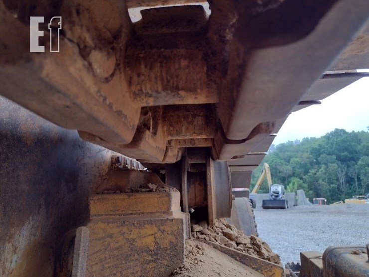 2016-deere-850k-image-19