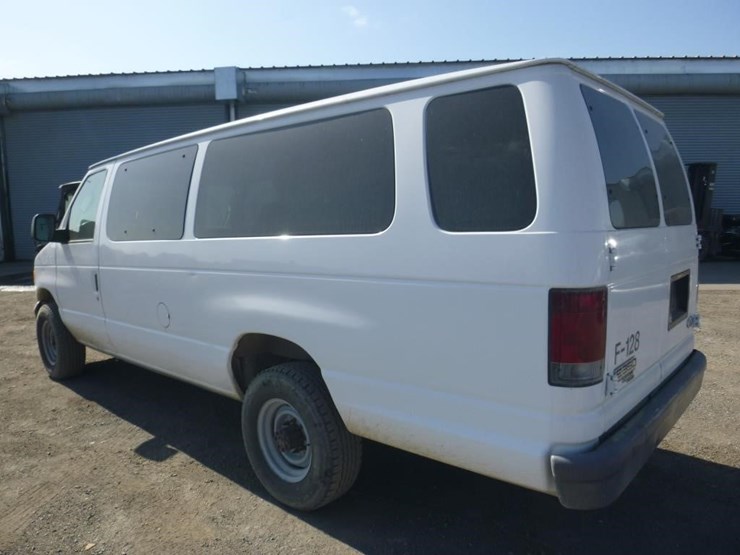 2007-ford-econoline-350-image-4