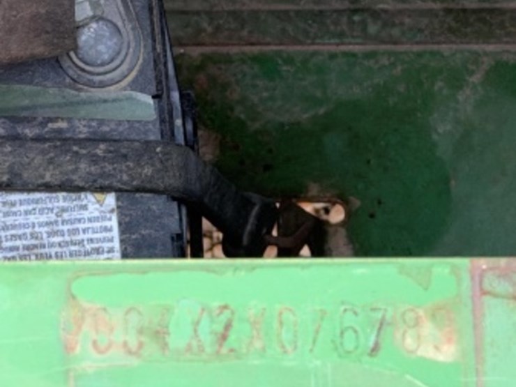 john-deere-gator-image-15