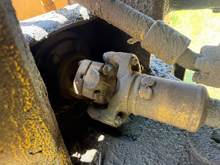 caterpillar-824b-image-80
