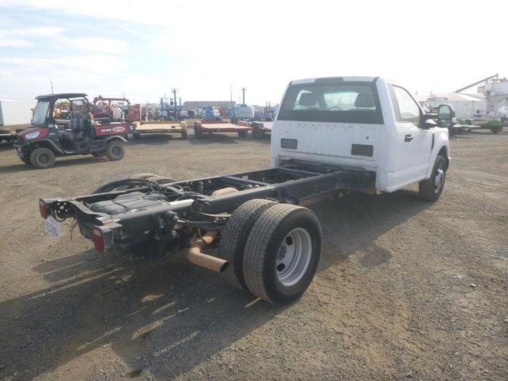 2017-ford-f350-image-2
