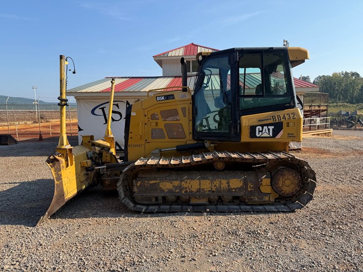 caterpillar-d5k2-lgp-image-2