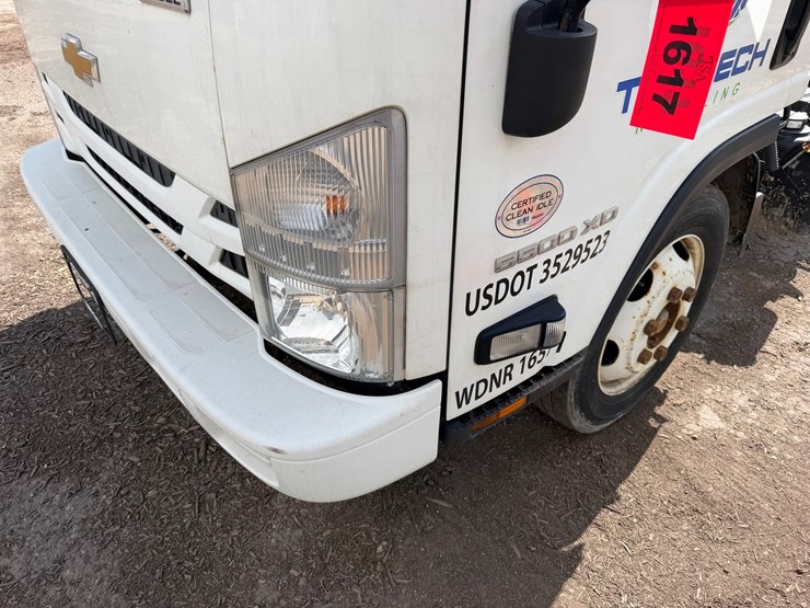 #1617-•-2020-chevrolet-5500xd-roll-off-truck-image-9