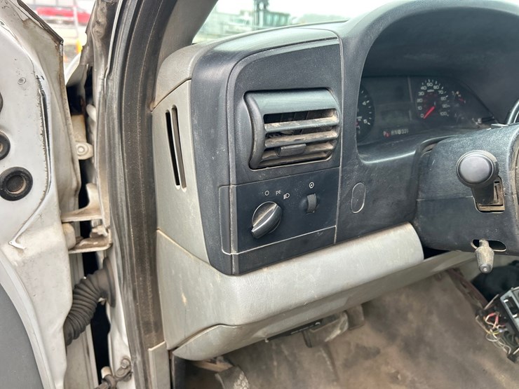 2006-ford-f550-image-62