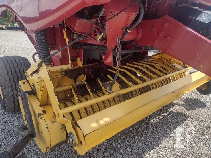 new-holland-roll-belt-450-image-17