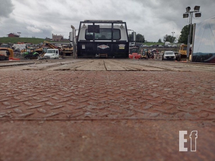 2011-international-durastar-4400-image-39