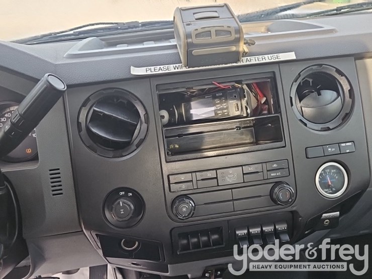 2016-ford-f350-image-44