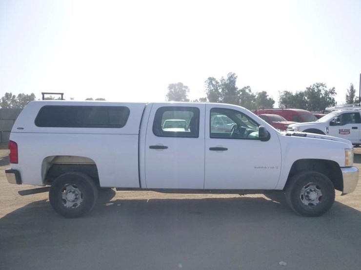 2008-chevrolet-2500-image-16