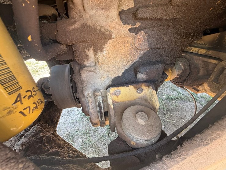 caterpillar-928g-image-66