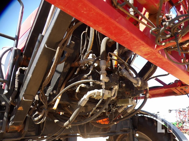 2017-case-ih-patriot-3340-image-15