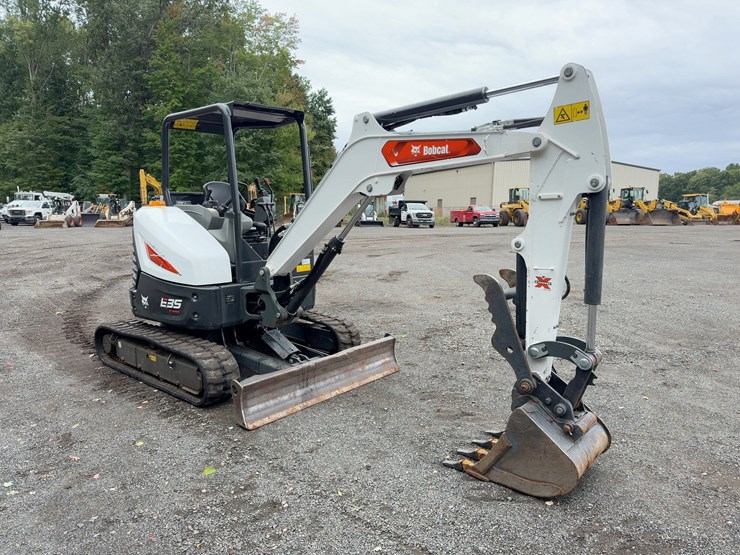 2023-bobcat-e35i-image-7