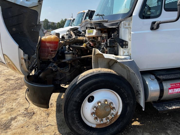 2013-international-durastar-4300-image-12