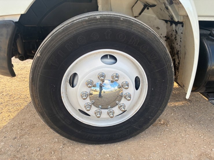 2008-international-durastar-4300-image-10
