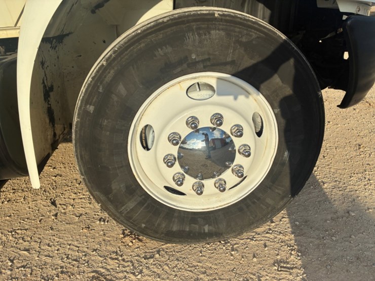 2008-international-durastar-4300-image-11