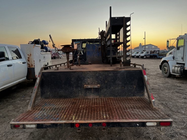 2013-international-durastar-4300-image-6