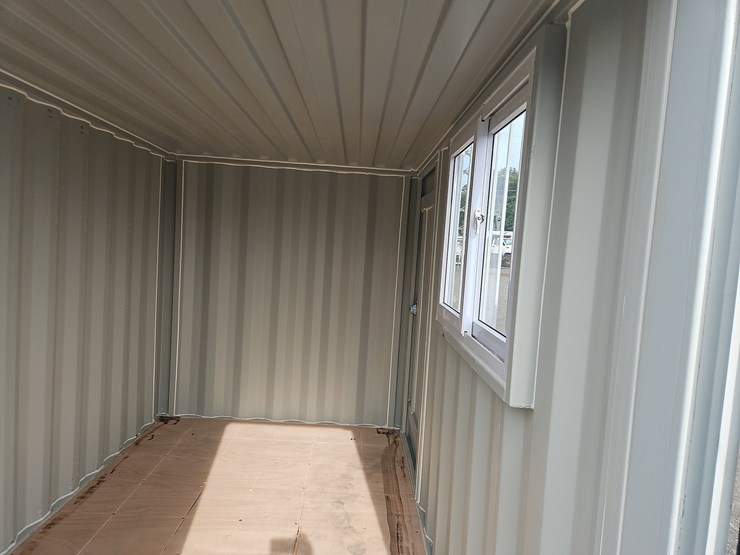 11'-sea-container-image-5