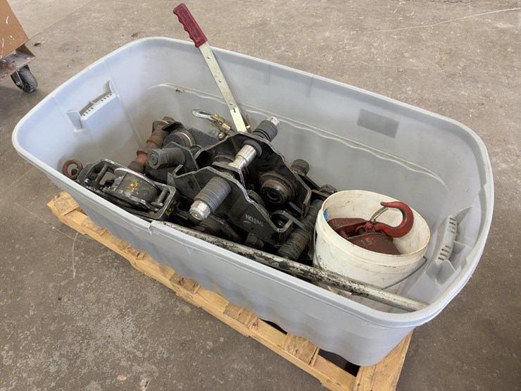 quantity-of-come-alongs-and-pulleys-image-4