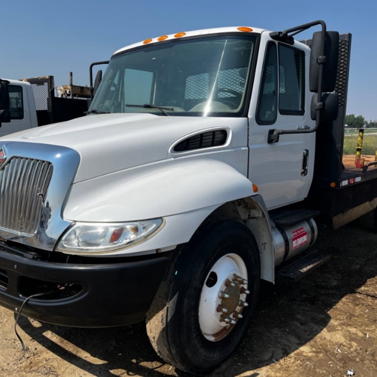 2013 INTERNATIONAL DURASTAR 4300