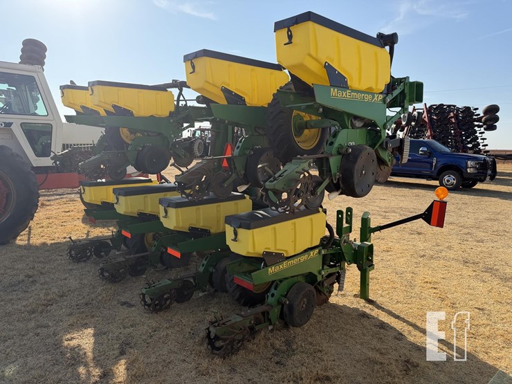 john-deere-1720-image-6