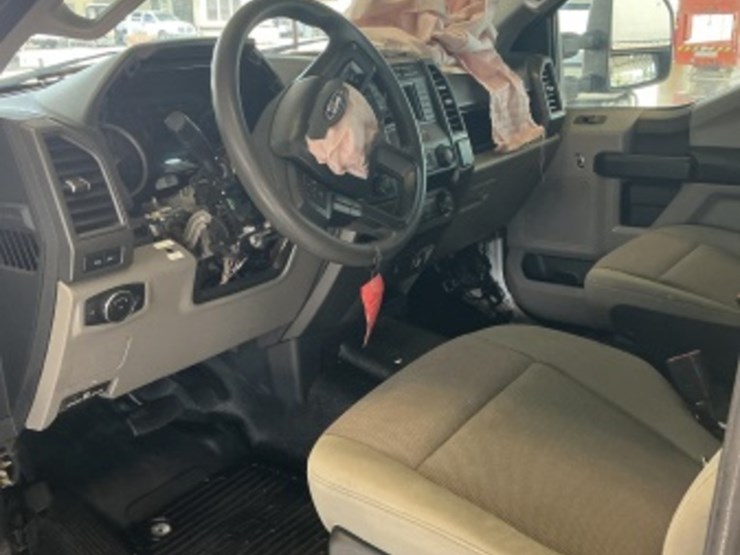 2022-ford-f550-image-20