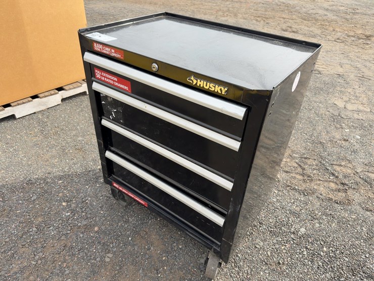 husky-rolling-toolbox-image-2