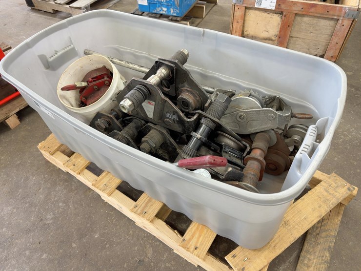 quantity-of-come-alongs-and-pulleys-image-2