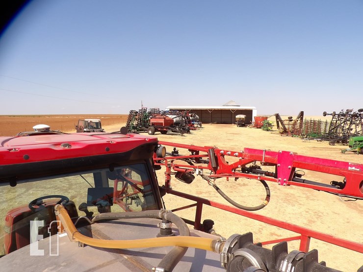 2017-case-ih-patriot-3340-image-49