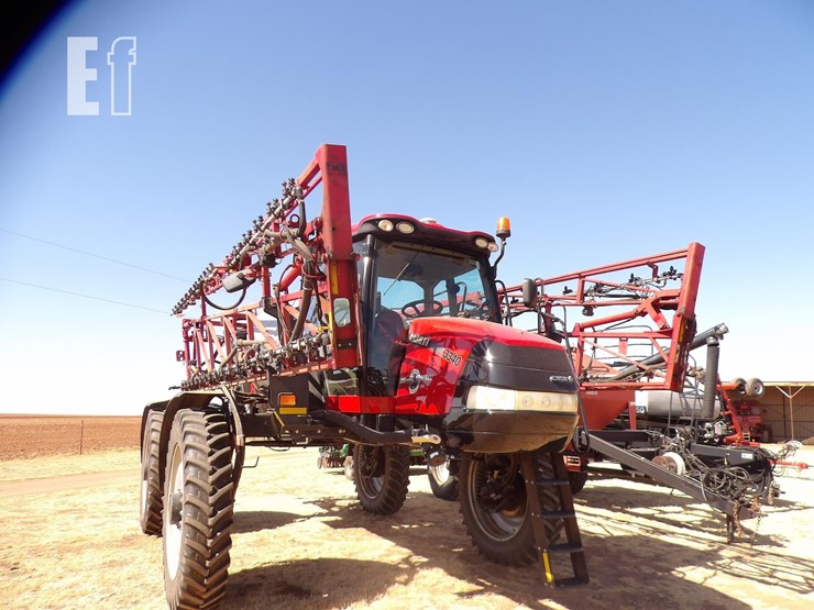 2017-case-ih-patriot-3340-image-1