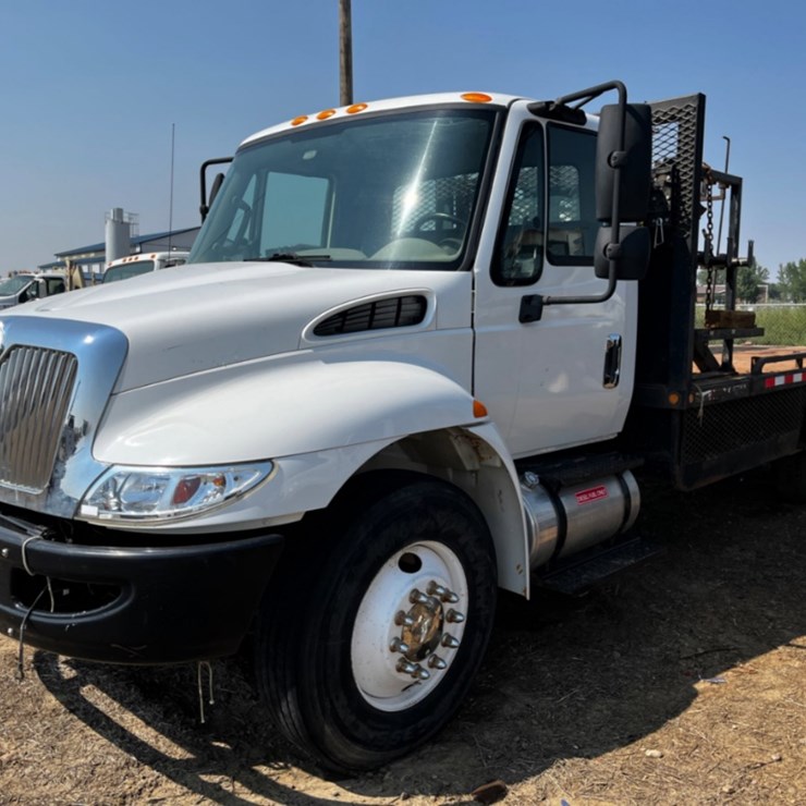 2013 INTERNATIONAL DURASTAR 4300