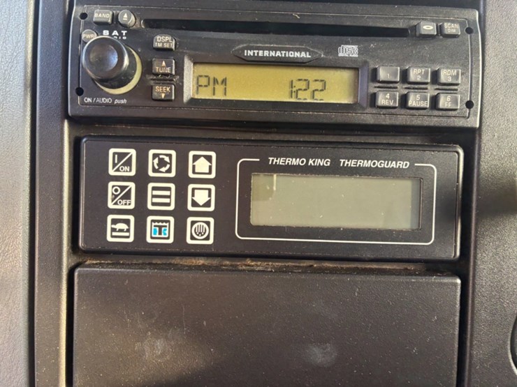 2008-international-durastar-4300-image-16