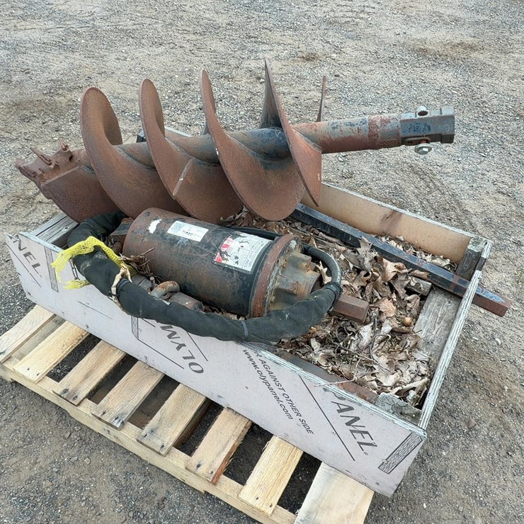 BOBCAT AUGER ATTACHMENT