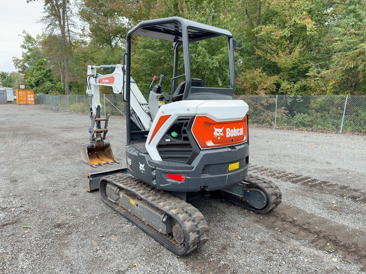 2023-bobcat-e35i-image-3