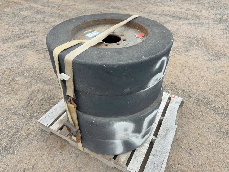 (4)-solid-skid-steer-tires-image-2
