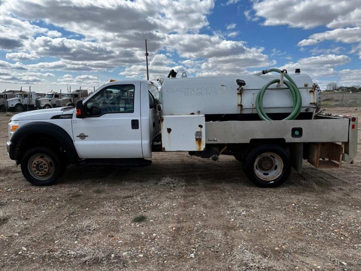 2015-ford-f550-image-9