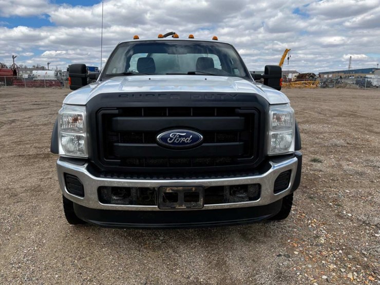 2015-ford-f550-image-3