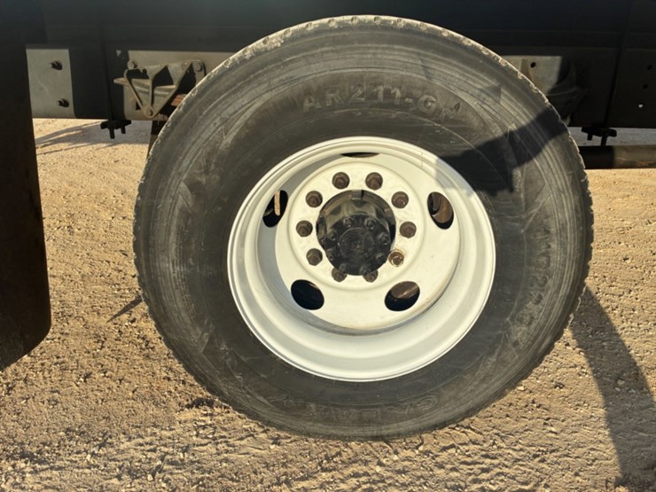 2008-international-durastar-4300-image-12