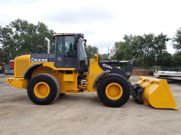 2014-deere-624k-image-4