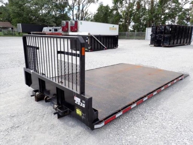 2023-ford-f650-image-1