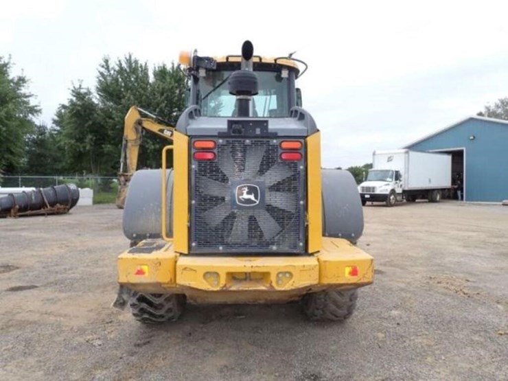 2018-deere-624k-image-6