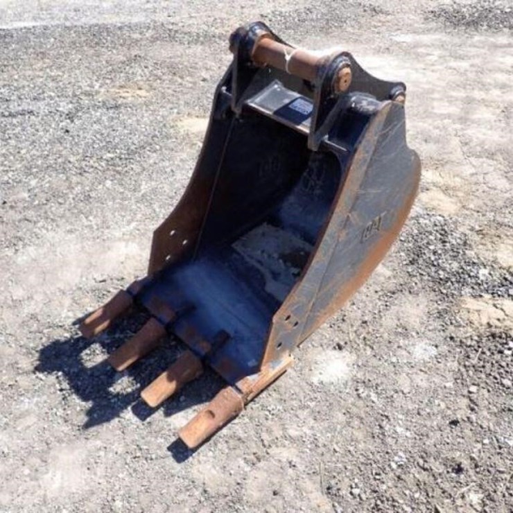 CATERPILLAR 16