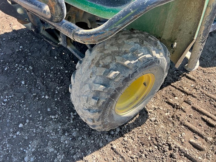 john-deere-gator-image-10