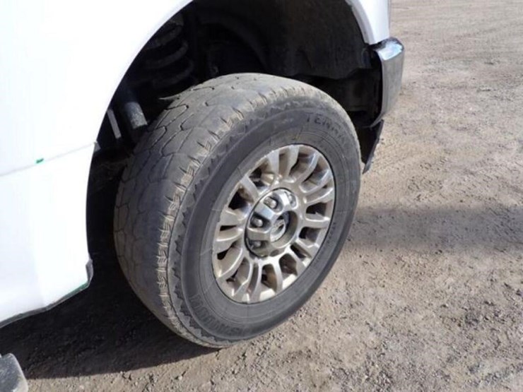 2020-ford-f250-xlt-image-46