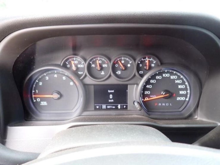 2024-chevrolet-silverado-3500hd-image-13