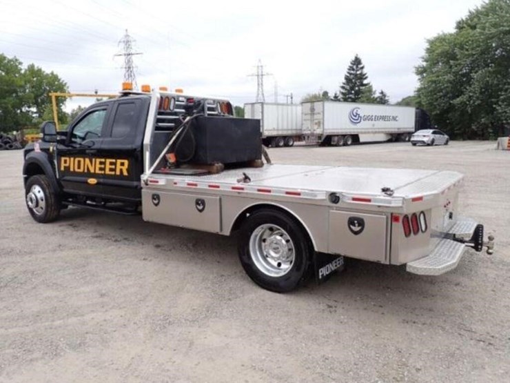 2026-ford-f450-image-8
