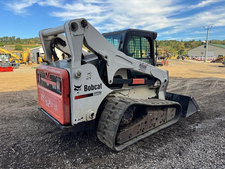 bobcat-t870-image-6