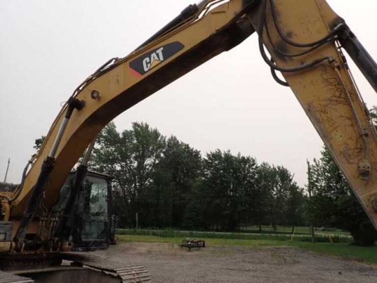 2015-caterpillar-336el-image-32