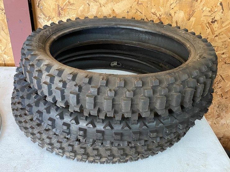 #9246-•-3-tires-for-dirt-bike-image-7