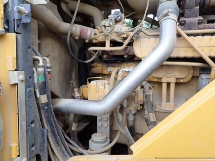 2018-deere-744k-image-60